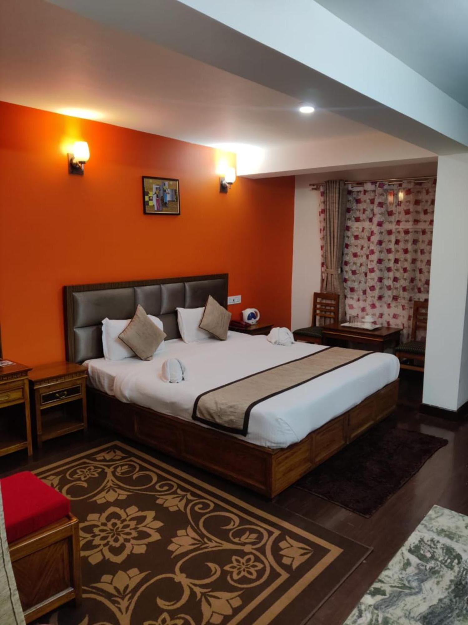 Goroomgo Kasturi Palace Darjeeling Дарджилинг Экстерьер фото